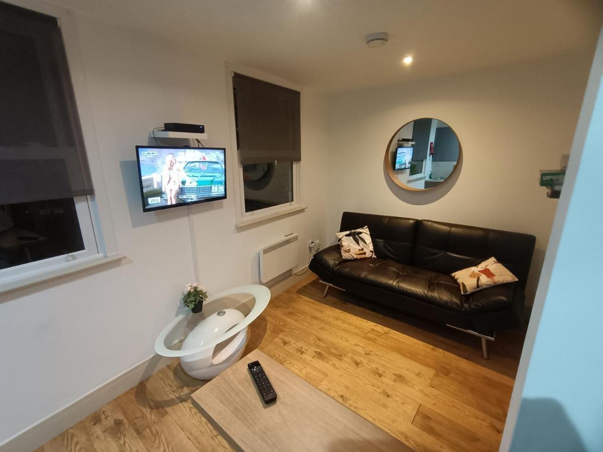 Lovely 2 Bedroom Serviced Apartment In لندن المظهر الخارجي الصورة