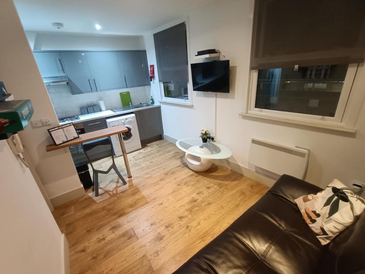 Lovely 2 Bedroom Serviced Apartment In لندن المظهر الخارجي الصورة
