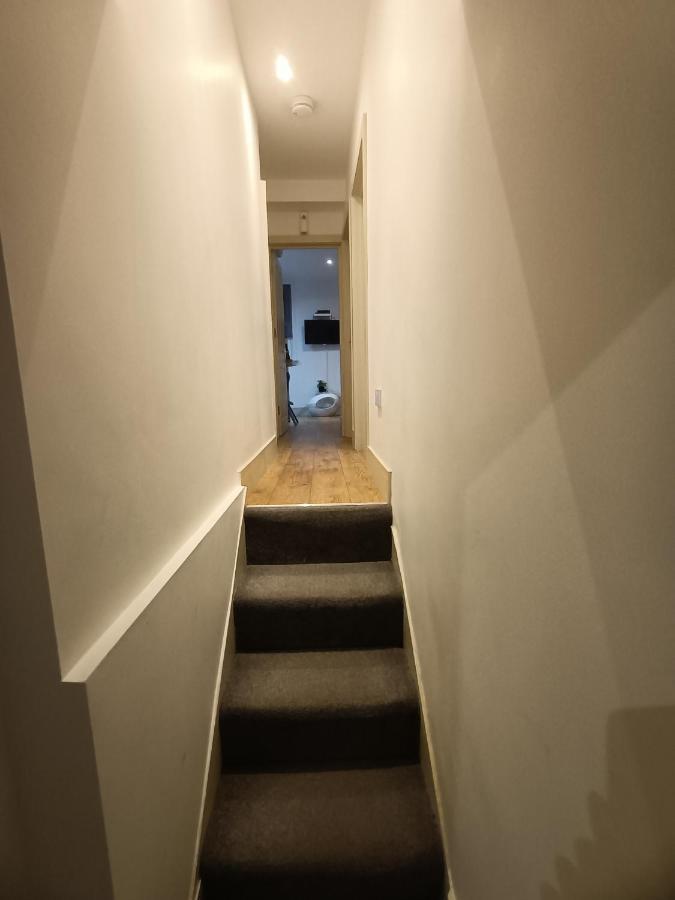 Lovely 2 Bedroom Serviced Apartment In لندن المظهر الخارجي الصورة